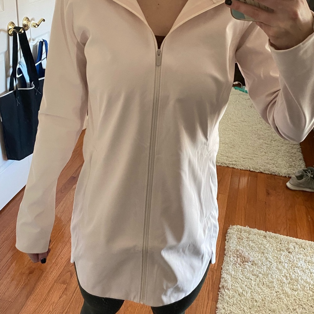 Lululemon rain coat, size 4, light pink